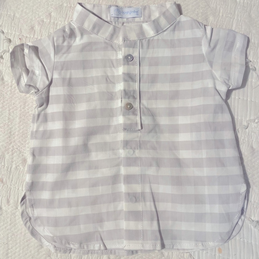 Baby boys gray and white dress shirt-2 front snaps. Thin/lightweight material